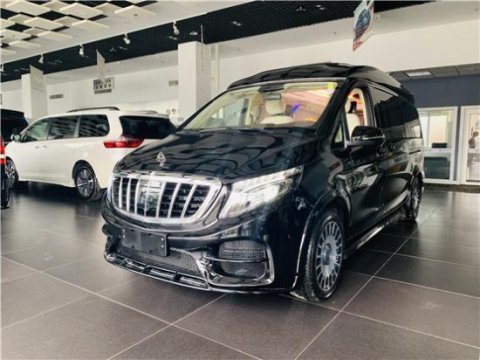 邁巴赫商務(wù)車7座vs680多少錢，改裝后售價(jià)在100萬元以上